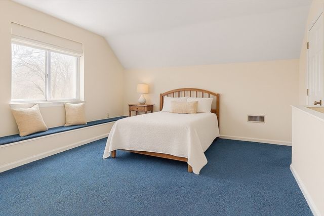 235 Oakland Ave 235, Methuen, MA 01844