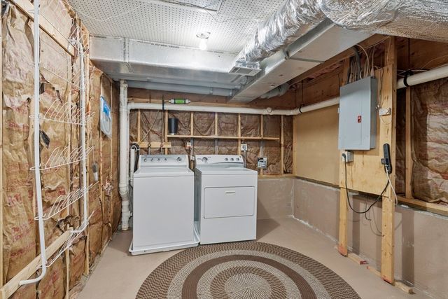 235 Oakland Ave 235, Methuen, MA 01844