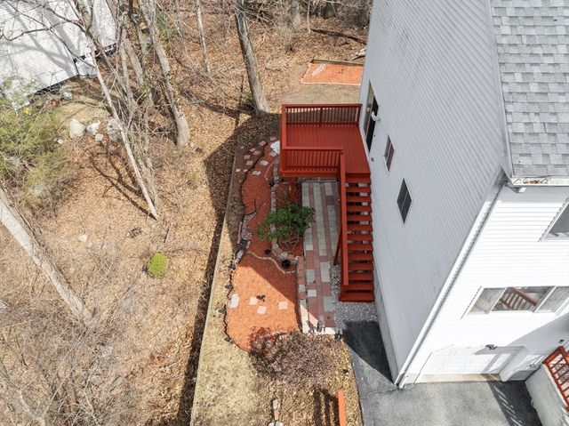 235 Oakland Ave 235, Methuen, MA 01844