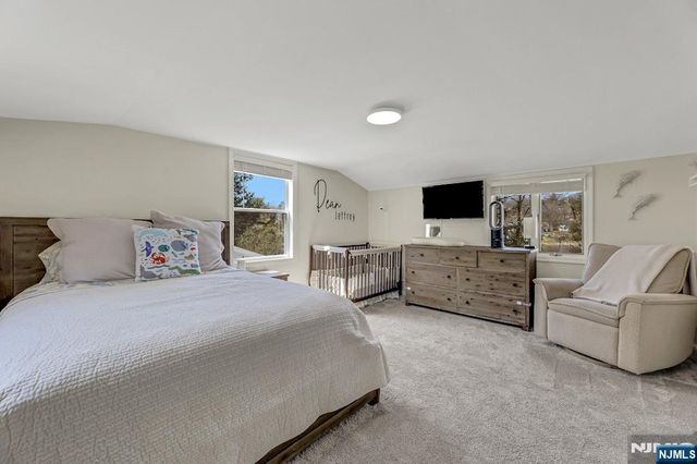 23 Upper Mountain Glen Lake Drive, West Milford, NJ 07480