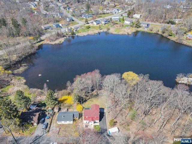 23 Upper Mountain Glen Lake Drive, West Milford, NJ 07480