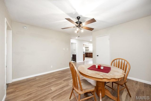 2309 S 6th Street, Fayetteville, IL 62258