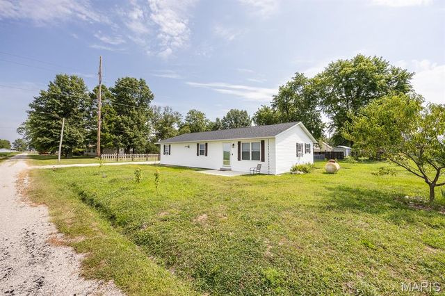 2309 S 6th Street, Fayetteville, IL 62258