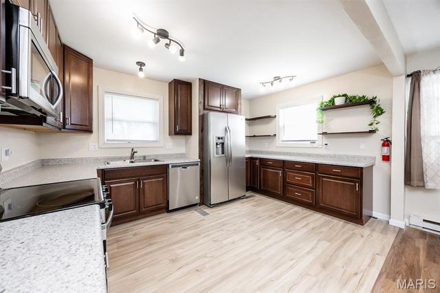 2309 S 6th Street, Fayetteville, IL 62258