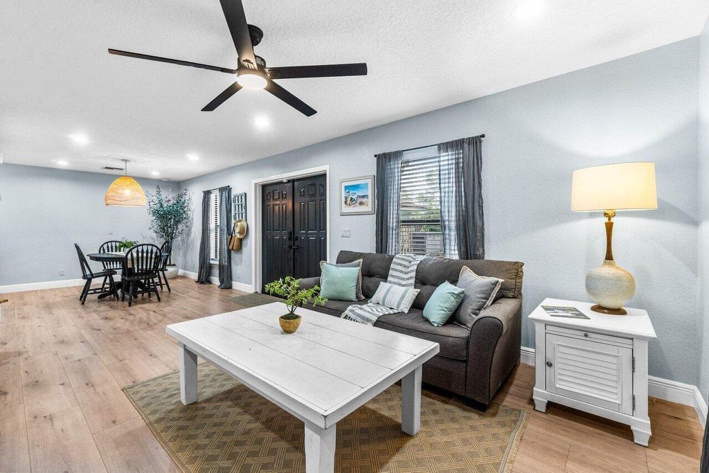 3303 Custer Avenue, Wellington, FL 33467