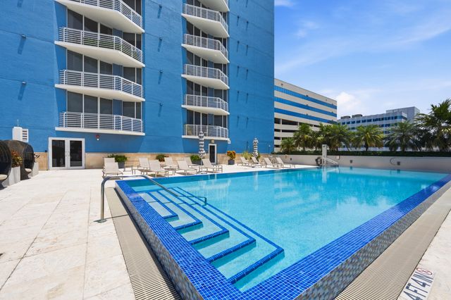 1551 N Flagler Drive LPH-16, West Palm Beach, FL 33401