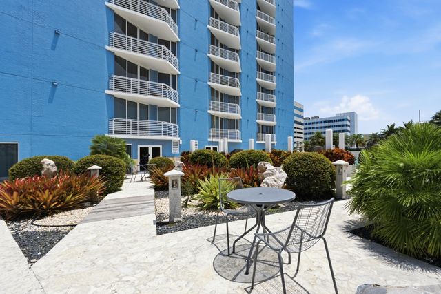 1551 N Flagler Drive LPH-16, West Palm Beach, FL 33401