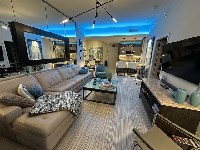 1551 N Flagler Drive LPH-16, West Palm Beach, FL 33401