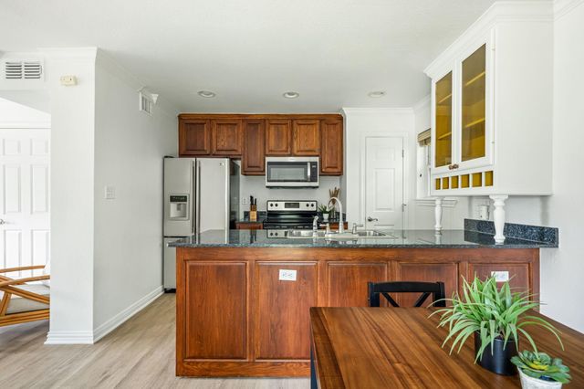 900 S Lamar BLVD 201, Austin, TX 78704