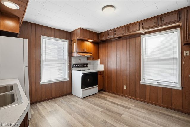 638 6th Street, Marietta, OH 45750