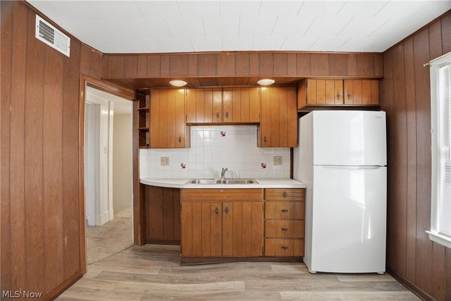 638 6th Street, Marietta, OH 45750