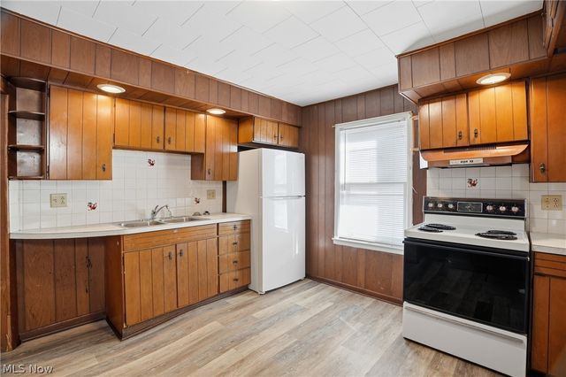 638 6th Street, Marietta, OH 45750