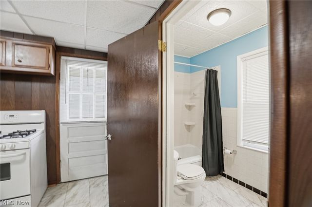 638 6th Street, Marietta, OH 45750