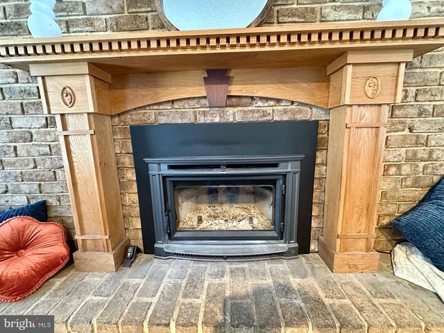 207 CANTERBURY DR, State College, PA 16803