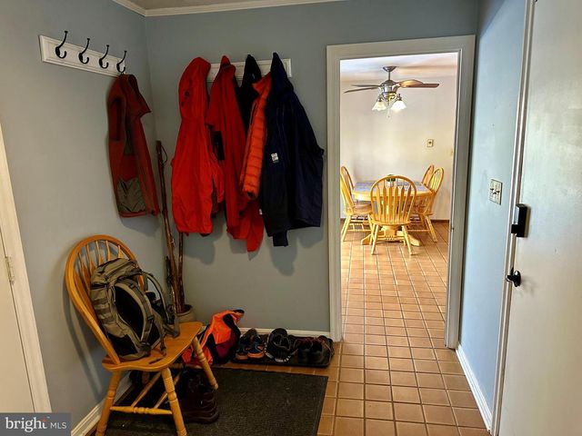 207 CANTERBURY DR, State College, PA 16803