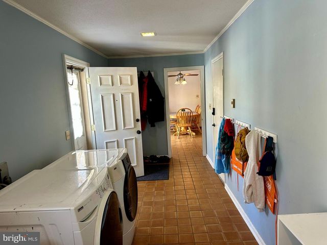 207 CANTERBURY DR, State College, PA 16803