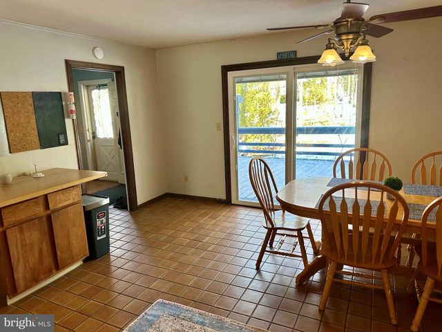 207 CANTERBURY DR, State College, PA 16803