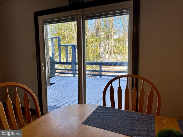 207 CANTERBURY DR, State College, PA 16803