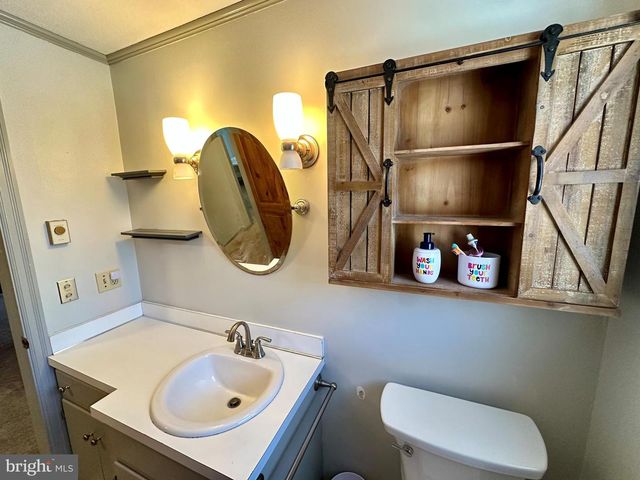 207 CANTERBURY DR, State College, PA 16803