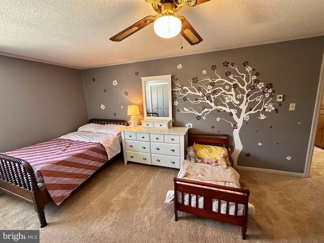 207 CANTERBURY DR, State College, PA 16803