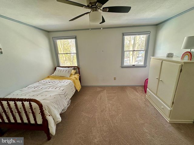 207 CANTERBURY DR, State College, PA 16803