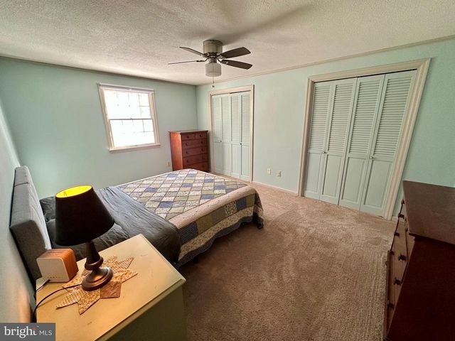 207 CANTERBURY DR, State College, PA 16803