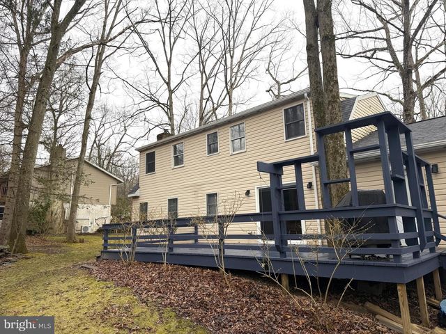 207 CANTERBURY DR, State College, PA 16803