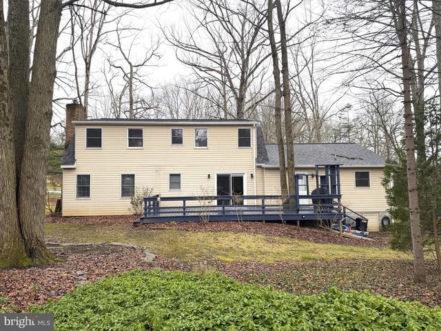 207 CANTERBURY DR, State College, PA 16803