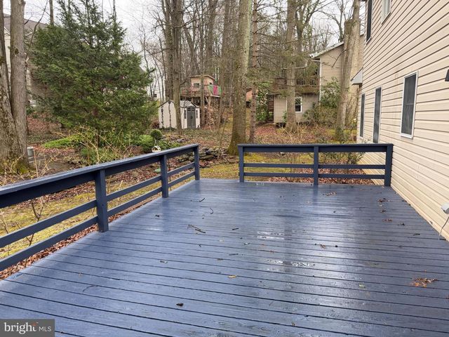 207 CANTERBURY DR, State College, PA 16803