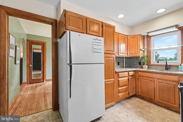 3325 SUNNYSIDE AVE, Harrisburg, PA 17109
