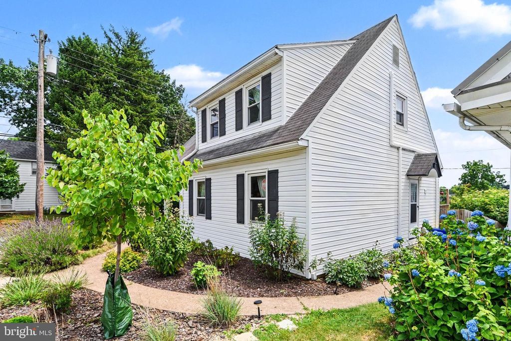 3325 SUNNYSIDE AVE, Harrisburg, PA 17109