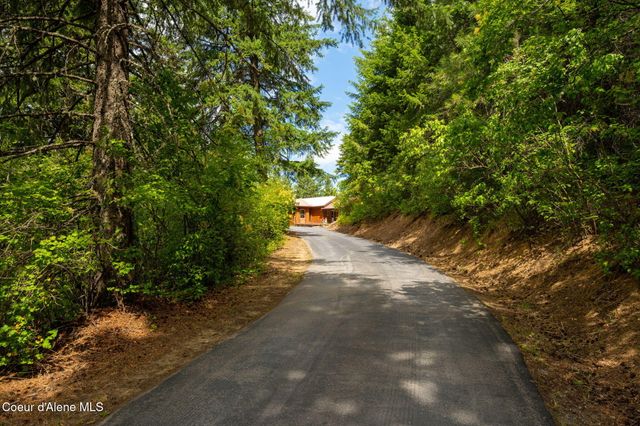 5671 E Wildlife TRL, Hayden, ID 83835