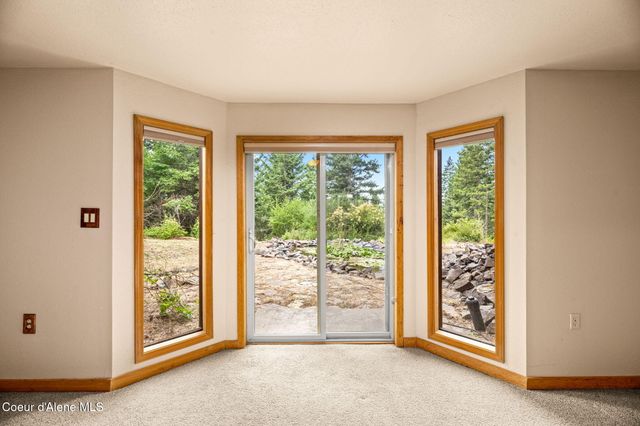 5671 E Wildlife TRL, Hayden, ID 83835