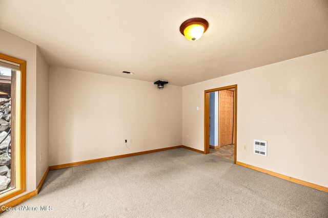 5671 E Wildlife TRL, Hayden, ID 83835