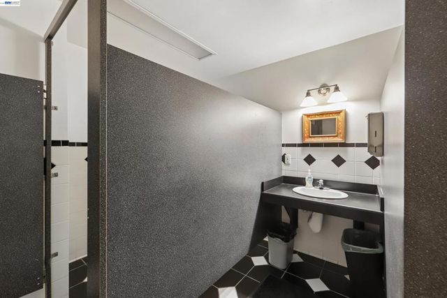 745 Buena Vista Avenue, Alameda, CA 94501