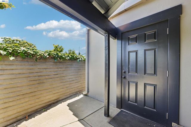 745 Buena Vista Avenue, Alameda, CA 94501