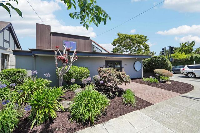 745 Buena Vista Avenue, Alameda, CA 94501