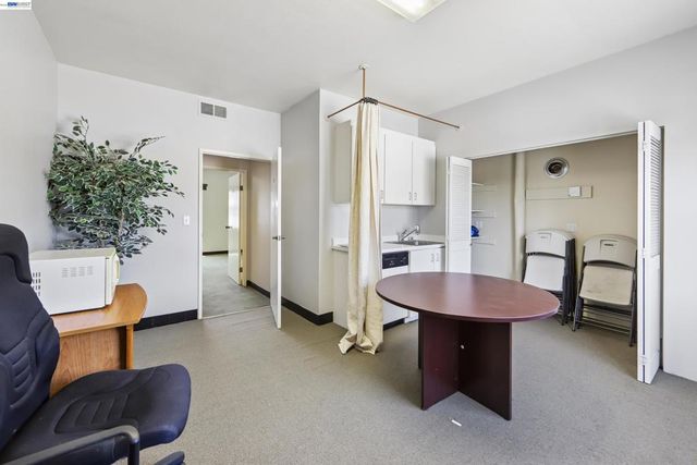 745 Buena Vista Avenue, Alameda, CA 94501