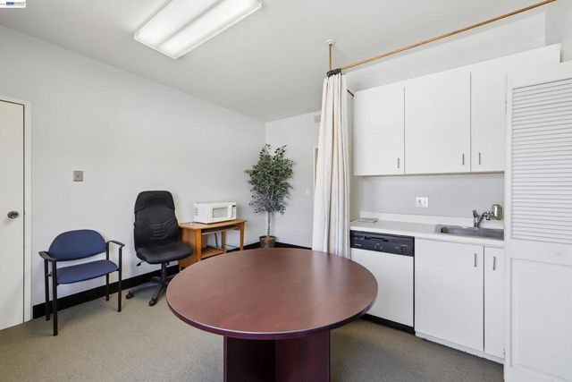 745 Buena Vista Avenue, Alameda, CA 94501