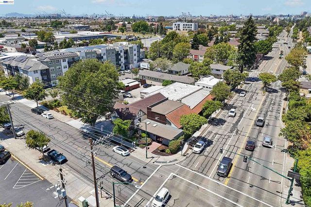 745 Buena Vista Avenue, Alameda, CA 94501