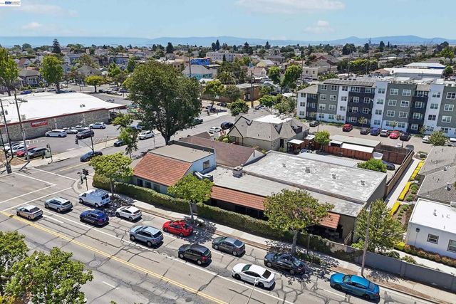 745 Buena Vista Avenue, Alameda, CA 94501