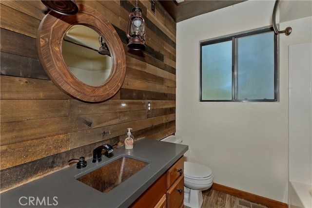 501 Wellsley Drive, Lake Arrowhead, CA 92352