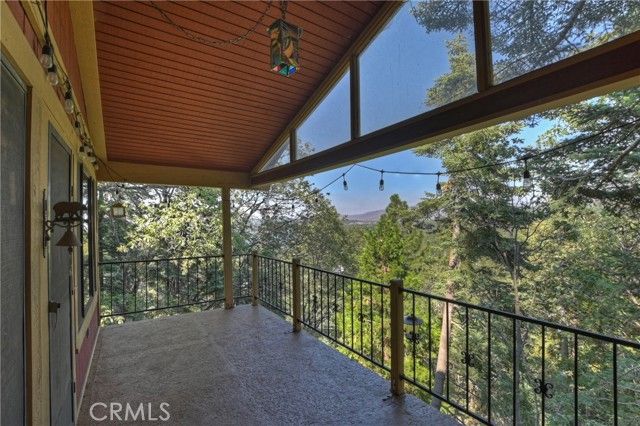 501 Wellsley Drive, Lake Arrowhead, CA 92352