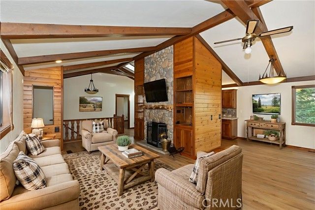 501 Wellsley Drive, Lake Arrowhead, CA 92352