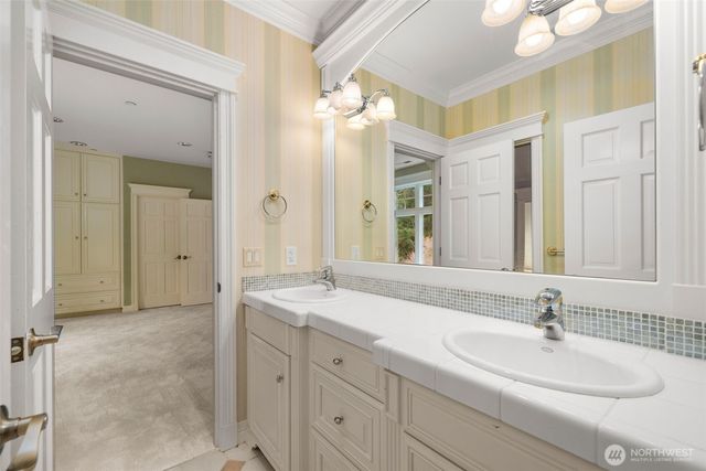 22025 NE 82nd Place, Redmond, WA 98053