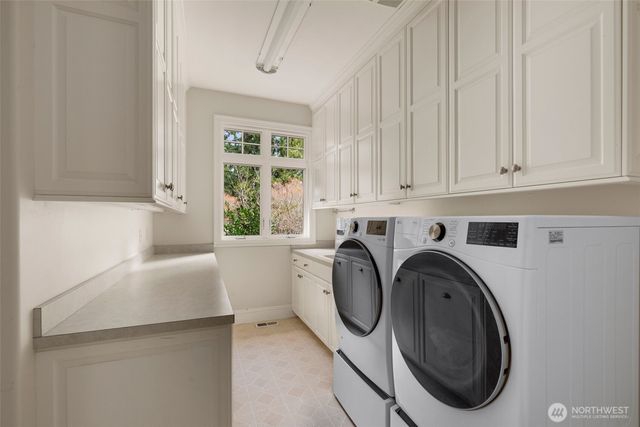 22025 NE 82nd Place, Redmond, WA 98053