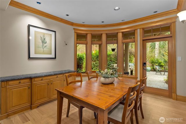 22025 NE 82nd Place, Redmond, WA 98053