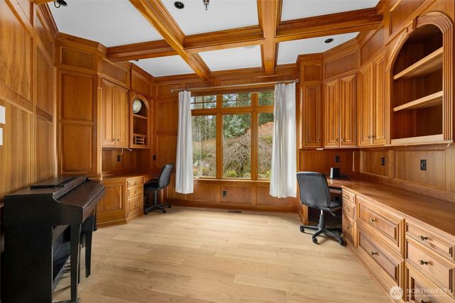 22025 NE 82nd Place, Redmond, WA 98053