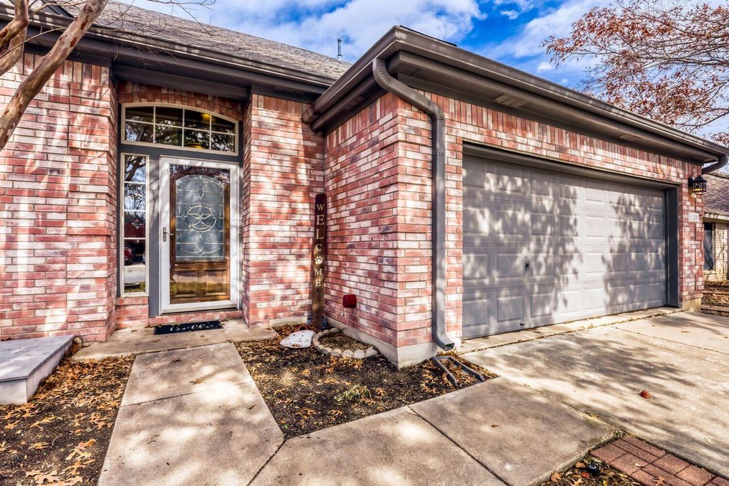 123 Parque Vista DR, Georgetown, TX 78626