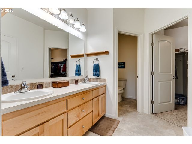 38334 MCCAULEY RIDGE Dr, Springfield, OR 97478